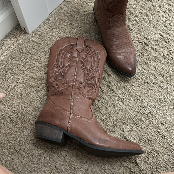 Coconut by matisse cowboy boots size 8 - Picture 2 of 2